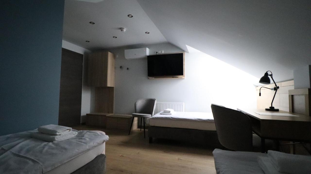 Jam Panzio Hotel คาปูวาร์ ภายนอก รูปภาพ