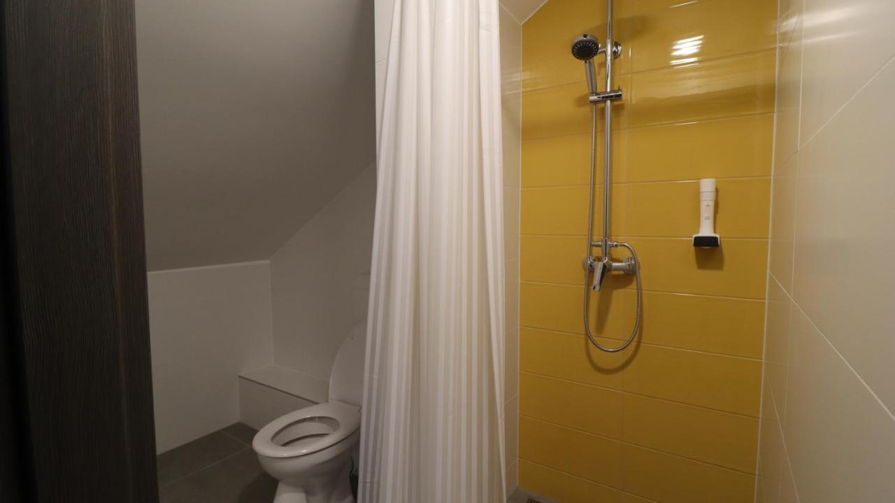 Jam Panzio Hotel คาปูวาร์ ภายนอก รูปภาพ