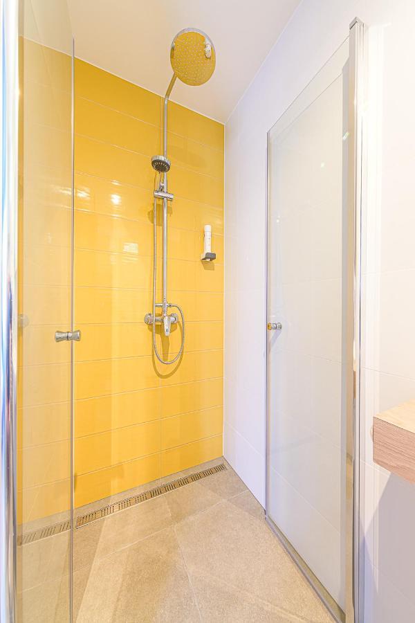 Jam Panzio Hotel คาปูวาร์ ภายนอก รูปภาพ